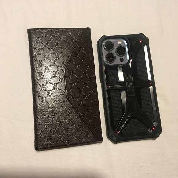 Gucci Triangle Logo Large Brown Leather Sunglass Case For Large Shades Triangle - Picture 4 of 16